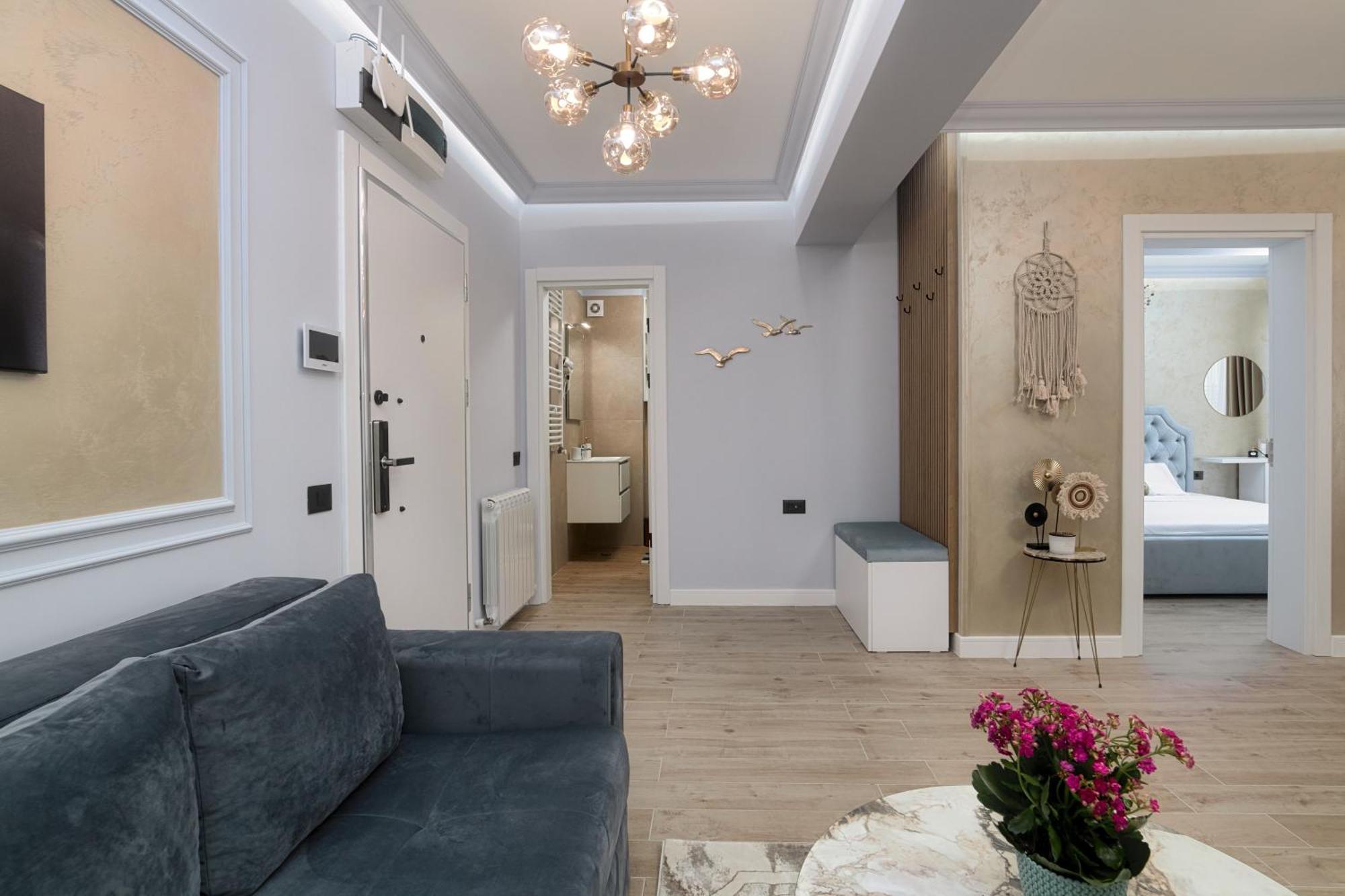 Appartement Golden Infinity à Năvodari Extérieur photo